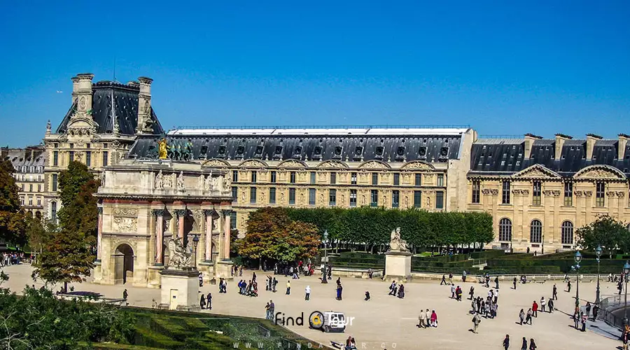  نمای ساختمان موزه لوور پاریس