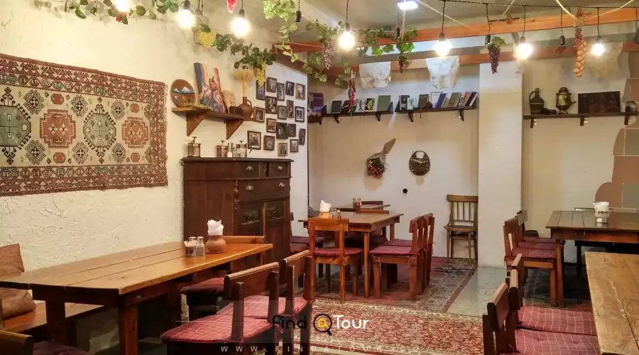 رستوران مر تاقه رستوران مر تاقه