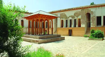 موزه نیما در یوش مازندران