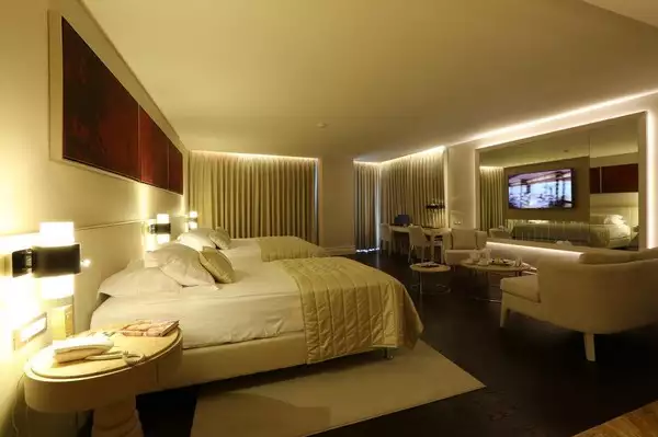اتاق خواب هتل چاریسما دیلوکس