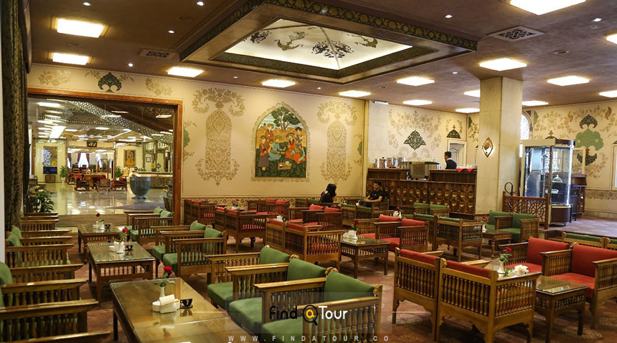 کافه تریای نقش جهان در هتل عباسی اصفهان