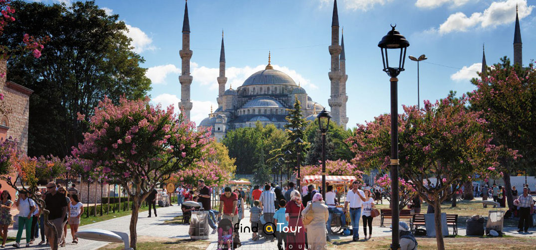 قوانین ورود به مسجد آبی استانبول
