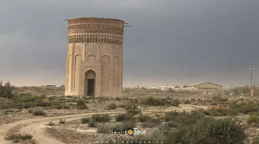 برج طغرل دامغان