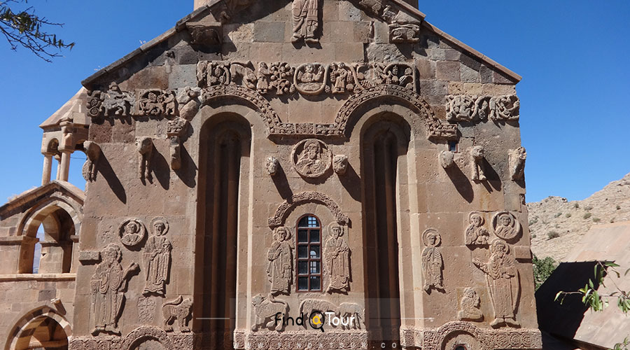 تاریخچه کلیسای آختامار