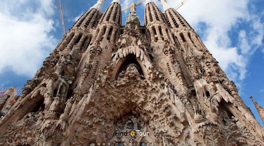 کلیسای ساگرادا فامیلیا بارسلونا | اسپانیا