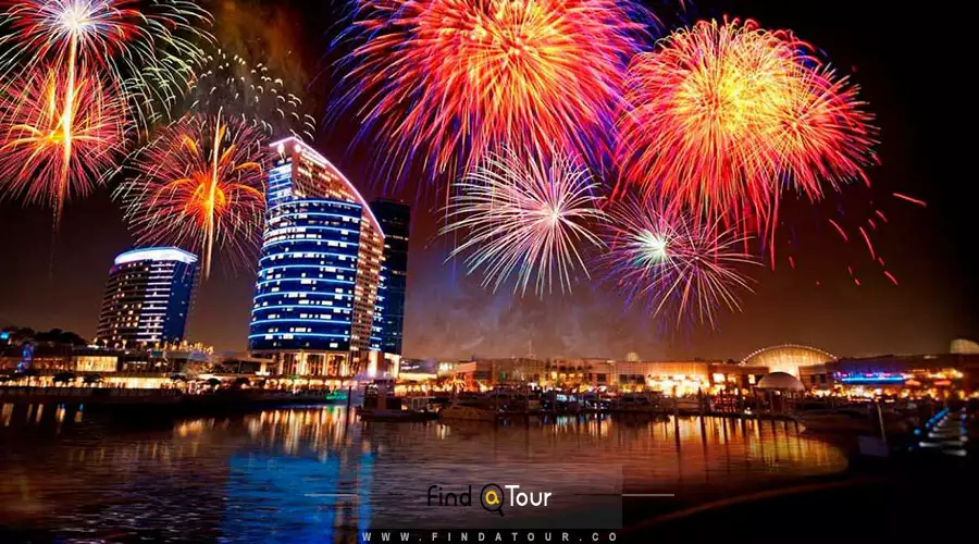 آتش ‌بازی در شب در فستیوال خرید دبی 2020