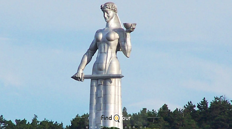مجسمه آزادی تفلیس