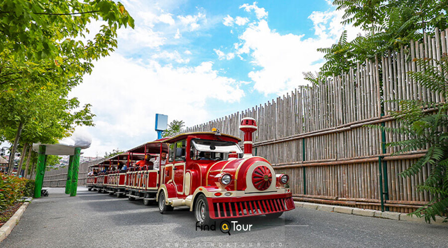 قطار سواری در شهربازی اسفانبول