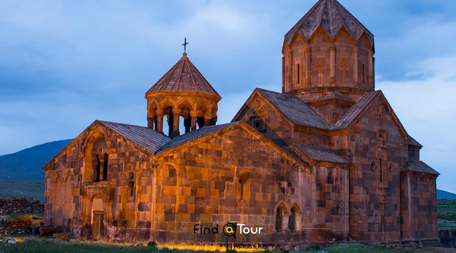 کلیسای شهر اشتارک ارمنستان