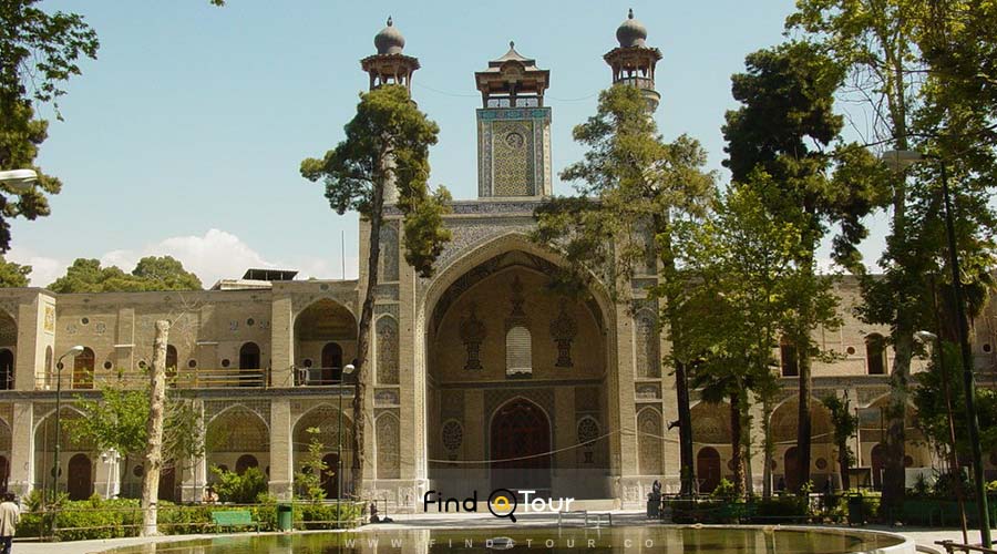 مسجد و مدرسه شهید مطهری در خیابان بهارستان تهران