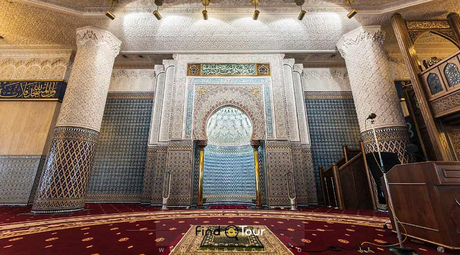 ورود به مسجد صورتی مالزی
