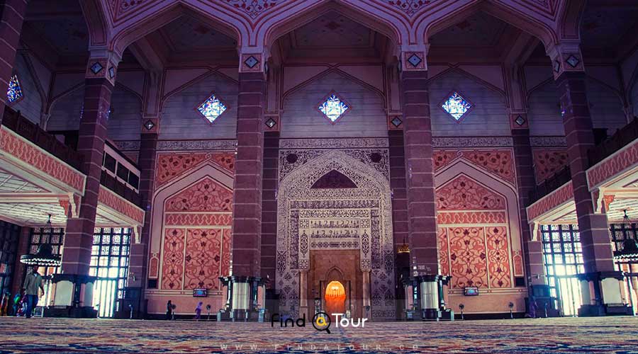 برترین دیدنی‌های پایتخت زیبای مالزی مسجد صورتی