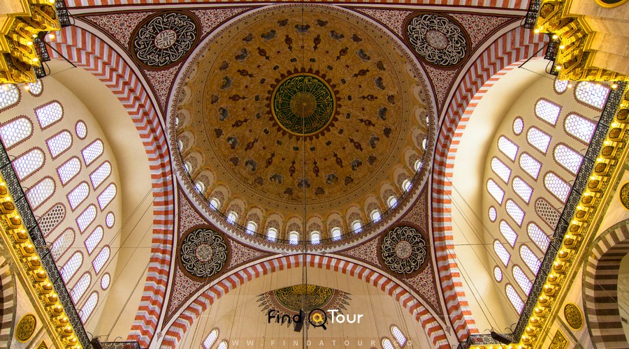 سقف و تزئینات داخلی مسجد سلیمانیه استانبول ترکیه