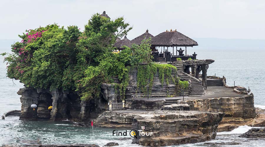 معبد تاناه الات بالی اندونزی