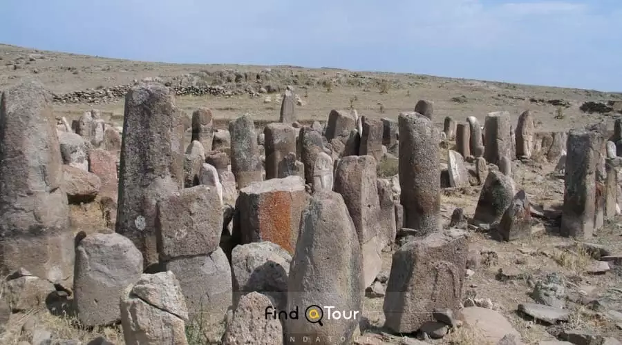 سنگ ایستاده شهر یری اردبیل مشگین شهر