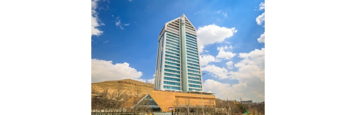 رزرو هتل 5 ستاره و باشکوه چمران شیراز با اسنپ تریپ