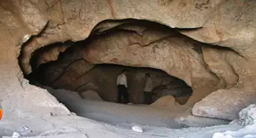 غار جوجه ورزگ در شهر قاین
