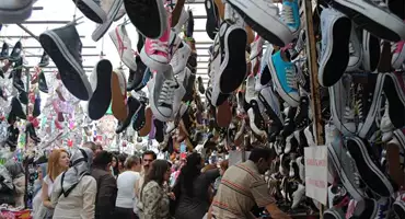 جمعه بازار فندیک زاده فاتیح استانبول