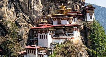 معبد لانه ببر یا پارو تاکشانگ در بوتان