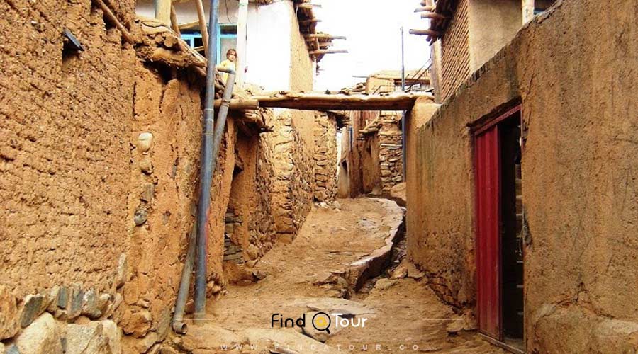 ساختمان های کاهگلی روستای ویرایی همدان