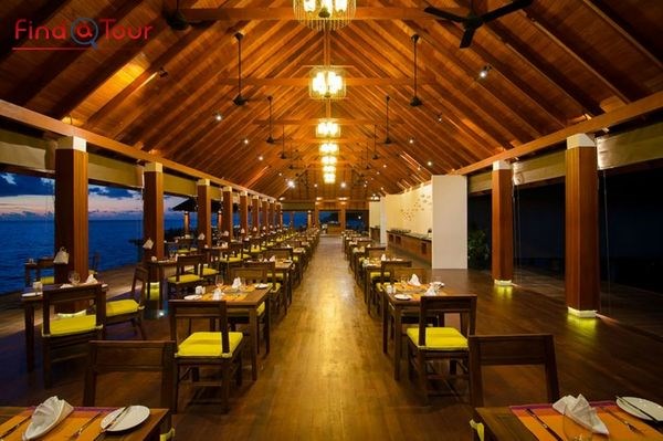 رستوران هتل سامر آیلند مالدیو