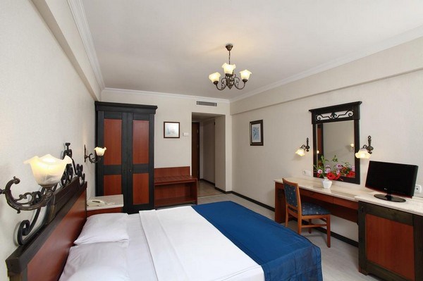 اتاق خواب هتل کلاب یالی