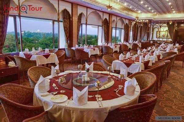 رستوران هتل کلارکس شیراز بمبیی