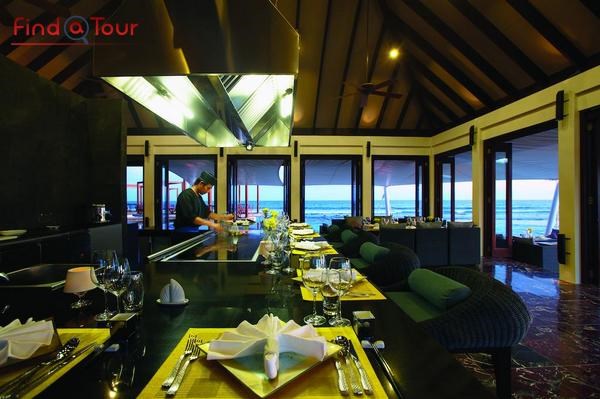 رستوران هتل اتمسفر کانیفوشی مالدیو