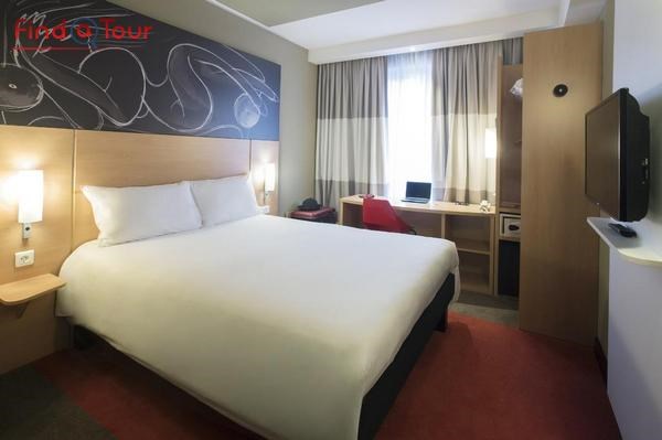 اتاق خواب هتل آیبیس ایروان ارمنستان