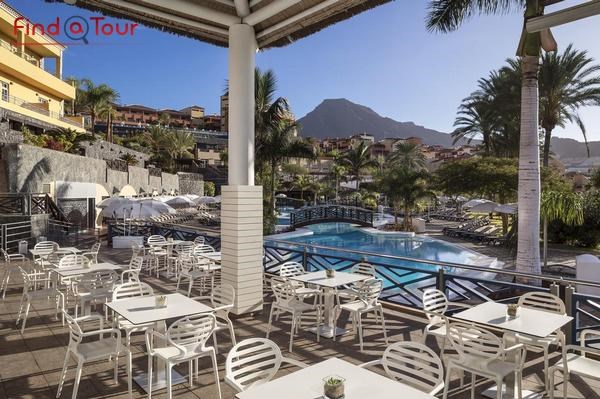 بار کنار استخر هتل ملیا جاردینس جزایر قناری