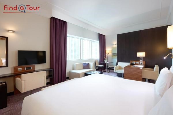 اتاق خواب هتل پولمن جمیرا لیک تاورز دبی