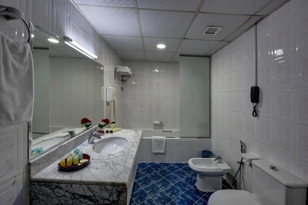 سرویس بهداشتی هتل دلمون بوتیک