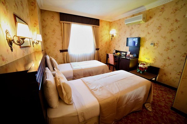 اتاق خواب هتل پرا رز