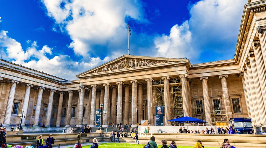 نمای بیرونی موزه بریتانیا در لندن