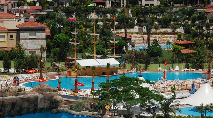 پارک آبی آکوا کلاب دلفین در استانبول