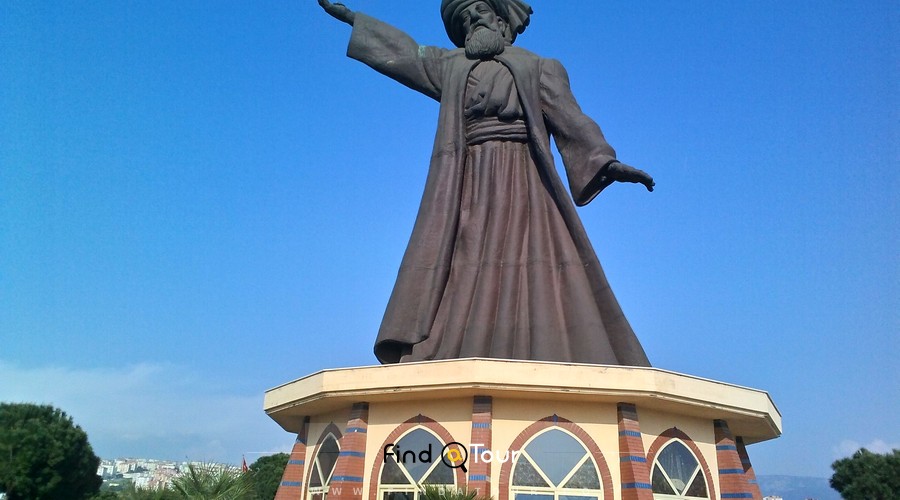 تندیس مولانا در ترکیه