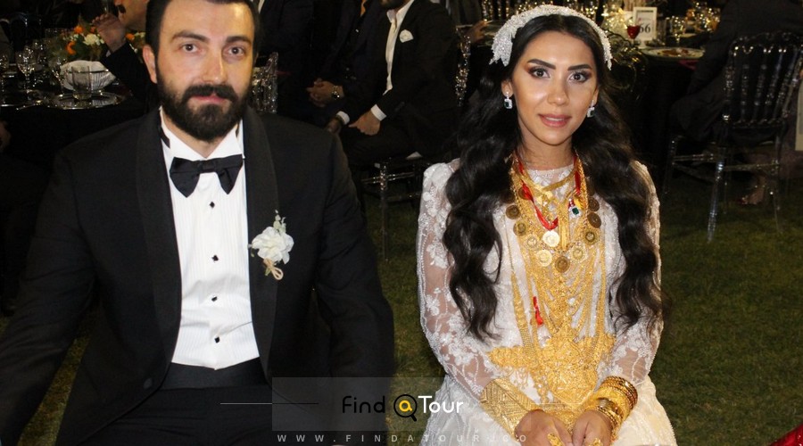 مراسم طلا زنی و هدیه لا به عروس در جشن  های عروسی در ترکیه